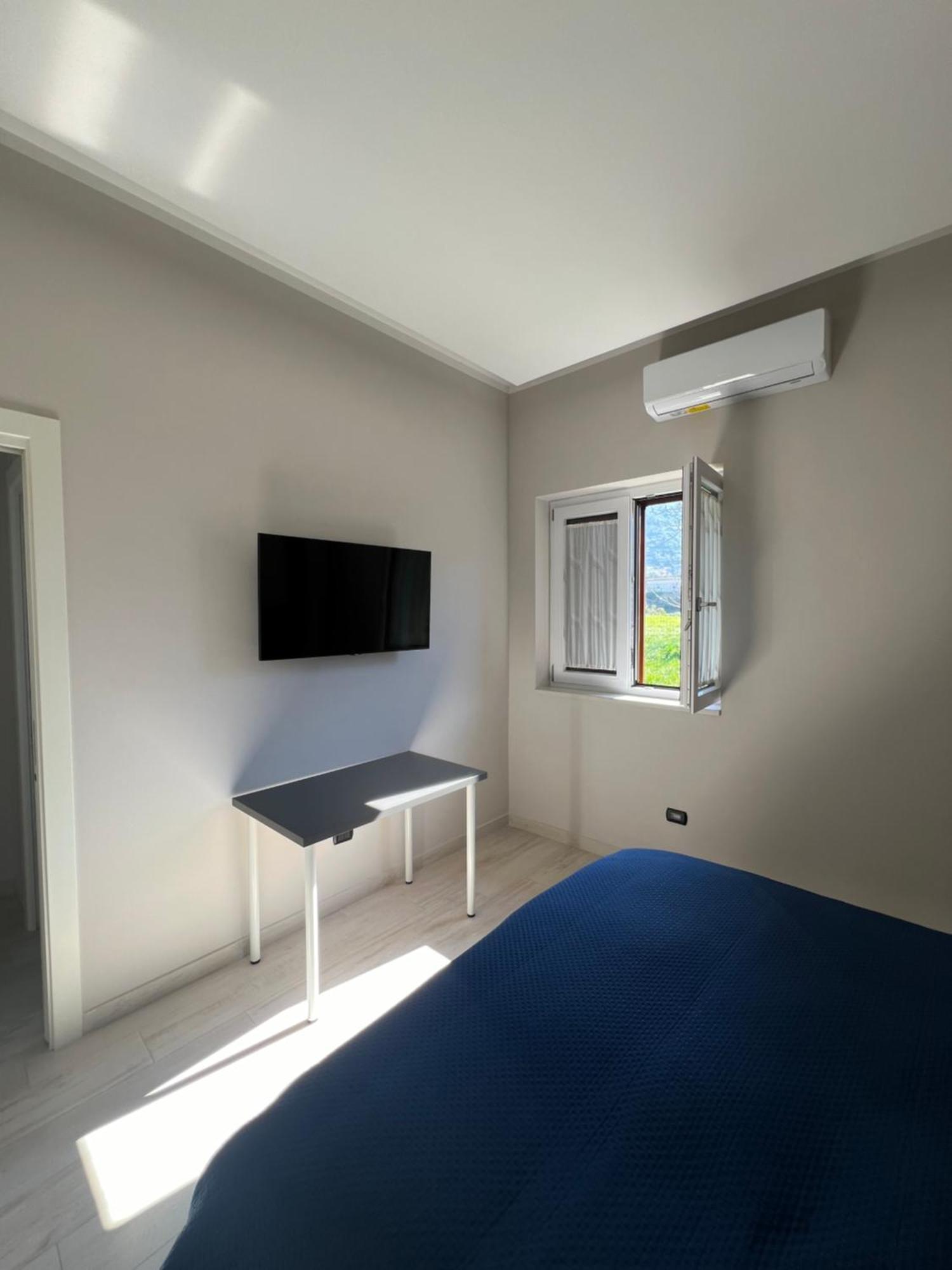 Brass Apartment Кастеламаре ди Стабия Екстериор снимка
